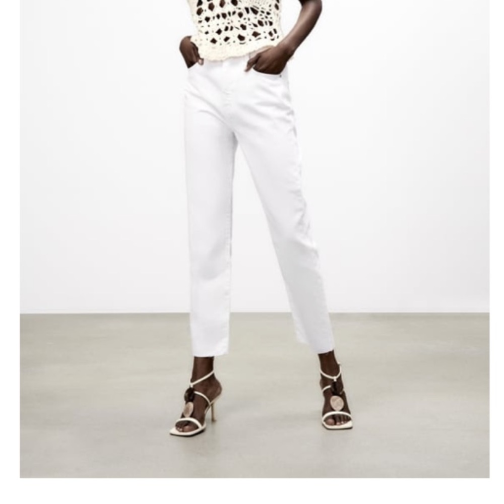 Zara White High Rise Mom Jeans